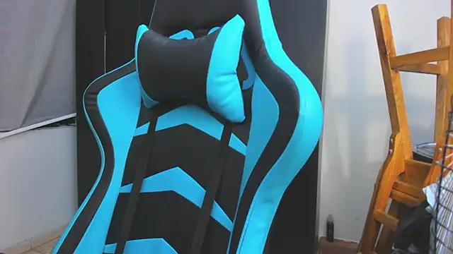 Snapshot of Bray_Kevin chatting on November 2025 03:27:01 AM Bray Kevin online show from November 2025 03:27:01 AM