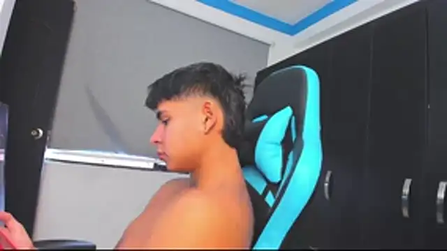 Snapshot of Bray_Kevin chatting on October 2025 06:07:01 PM Bray Kevin online show from October 2025 06:07:01 PM