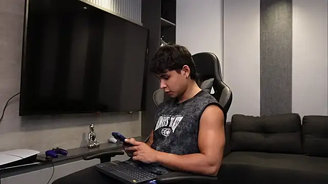 Snapshot of Bray_Kevin chatting on April 2026 11:49:02 PM Bray Kevin online show from April 2026 11:49:02 PM