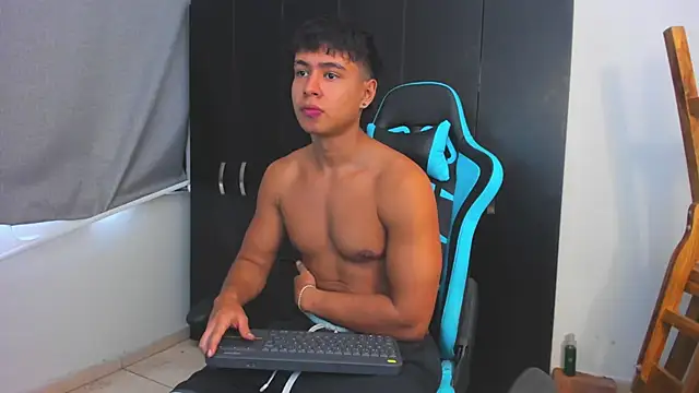 Snapshot of Bray_Kevin chatting on November 2025 02:50:01 PM Bray Kevin online show from November 2025 02:50:01 PM