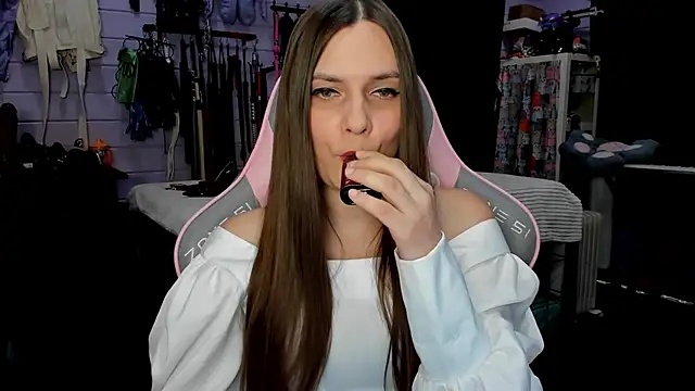 Snapshot of Stroynyash chatting on February 2025 06:26:02 PM Stroynyash online show from February 2025 06:26:02 PM