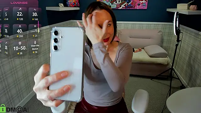 Jaqueline Richardson online show from December 2025 09:57:02 AM