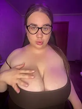 GabiBoobs online show from June 2026 06:09:01 PM