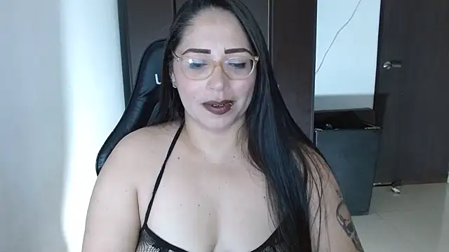 natashasmithe online show from October 2025 12:53:02 AM