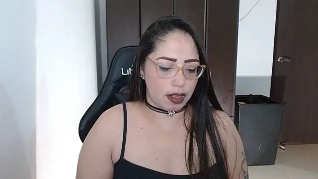 natashasmithe online show from September 2025 07:54:02 PM