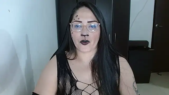 natashasmithe online show from October 2025 01:02:02 AM