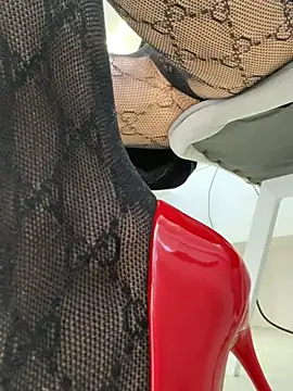 LauraDavis online show from February 2026 12:39:02 PM