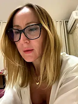 LauraDavis online show from January 2026 04:43:01 PM