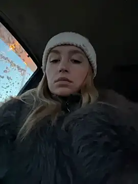 StasyWood online show from November 2025 02:01:02 AM