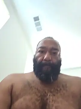 Bearhoney843 online show from July 2026 02:47:01 PM