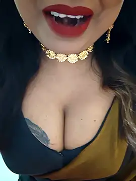 YR-SHIVANI online show from December 2025 05:43:01 AM