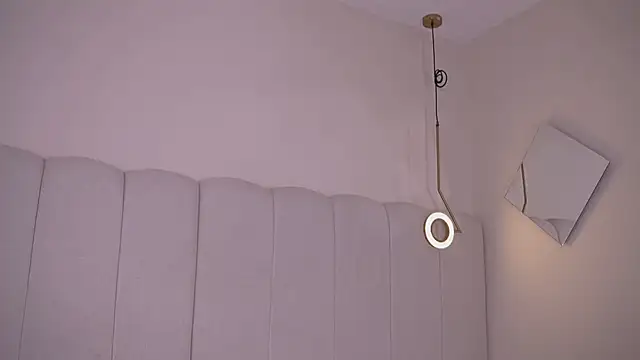 Abby-me online show from November 2025 01:00:02 PM