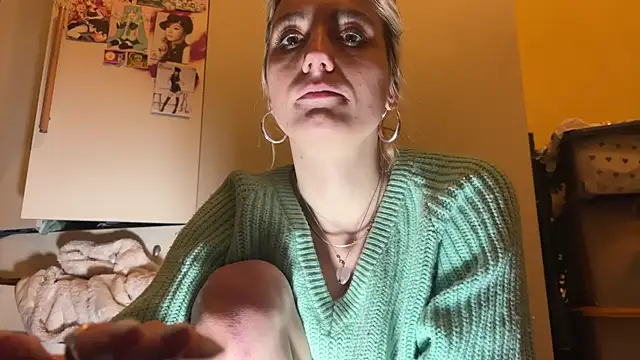 Monicbabe online show from November 2025 04:46:01 PM