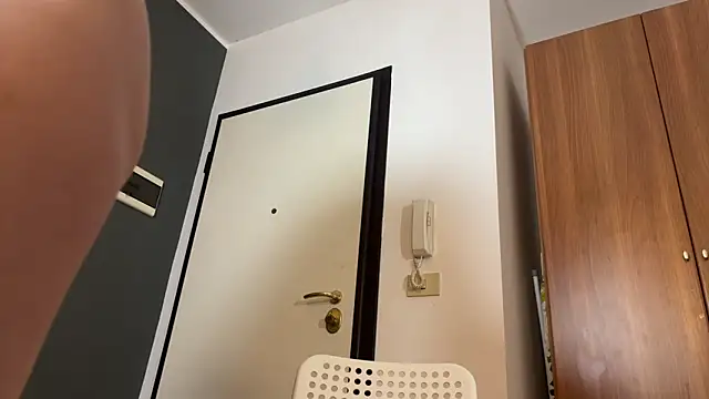 Monicbabe online show from April 2026 09:09:02 PM