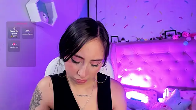  cloe martinez online show from February 2025 11:30:01 PM