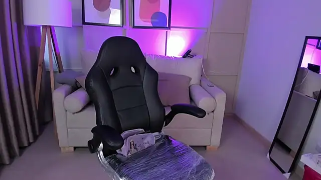  cloe martinez online show from September 2025 11:48:02 AM