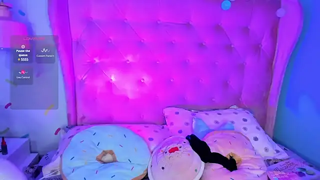  cloe martinez online show from February 2025 12:20:01 AM