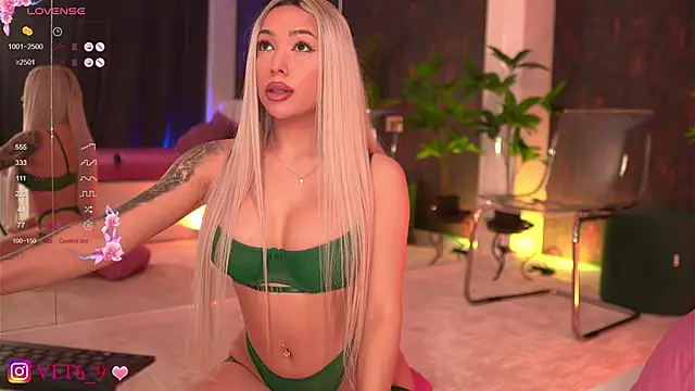 violettabunny03 online show from February 2025 10:42:01 PM
