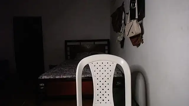 Snapshot of foxysweet09 chatting on December 2024 08:05:02 AM foxysweet09 online show from December 2024 08:05:02 AM