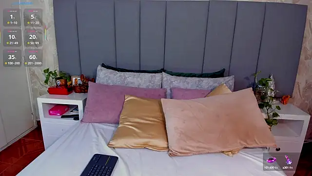 JulianaMiller online show from October 2025 12:12:02 AM