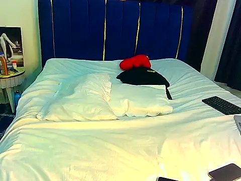 t-Booty risky  online show from September 2025 05:46:01 AM