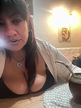 Sensualmente333 online show from May 2026 12:22:02 PM