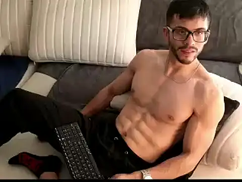 Phantom Bigger1 online show from December 2025 02:22:02 PM