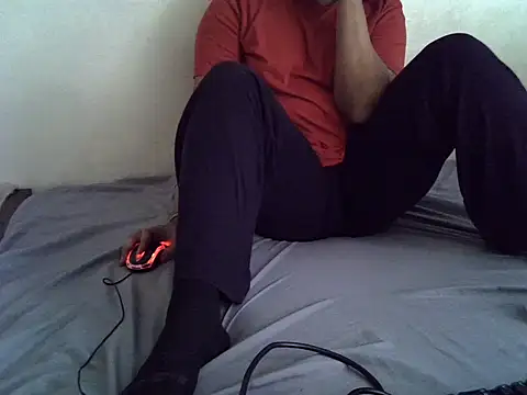 Snapshot of Crystal__Gee chatting on September 2025 10:14:01 AM Crystal  Gee online show from September 2025 10:14:01 AM