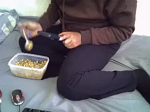 Snapshot of Crystal__Gee chatting on February 2025 07:02:01 AM Crystal  Gee online show from February 2025 07:02:01 AM