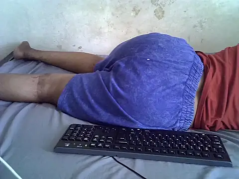 Crystal  Gee online show from May 2026 09:01:02 AM