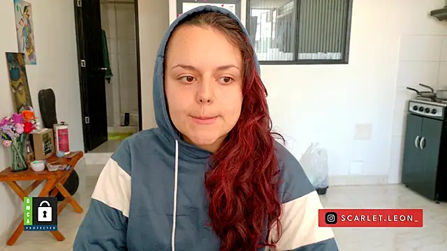 Scarletleon77 online show from April 2026 04:03:01 PM