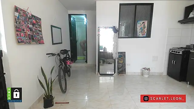 Snapshot of Scarletleon77 chatting on September 2025 03:51:01 PM Scarletleon77 online show from September 2025 03:51:01 PM