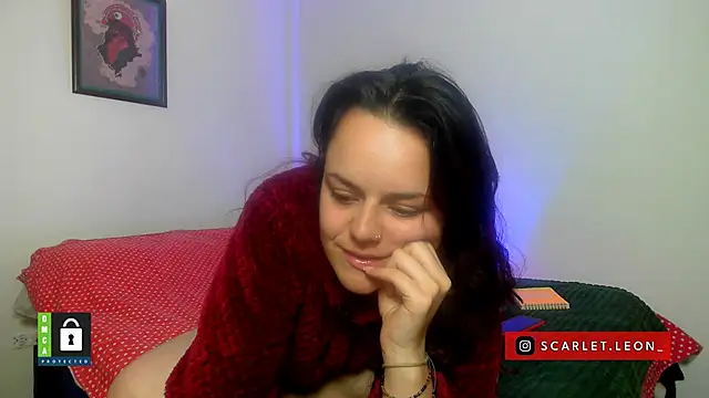 Scarletleon77 online show from March 2026 04:33:01 PM