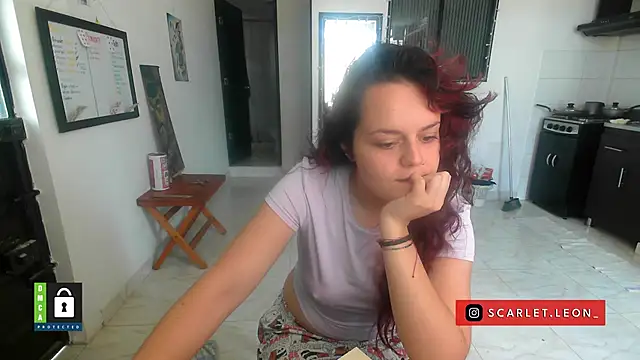 Snapshot of Scarletleon77 chatting on February 2026 03:55:01 PM Scarletleon77 online show from February 2026 03:55:01 PM