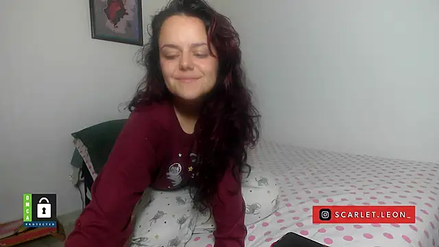 Scarletleon77 online show from March 2026 04:21:02 PM