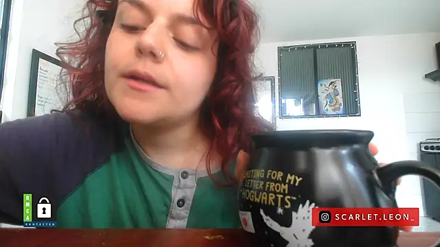 Snapshot of Scarletleon77 chatting on January 2026 03:04:01 PM Scarletleon77 online show from January 2026 03:04:01 PM