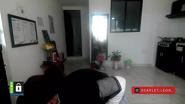 Scarletleon77 online show from March 2026 04:30:02 PM