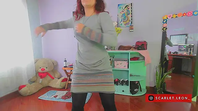 Scarletleon77 online show from February 2025 03:30:01 PM