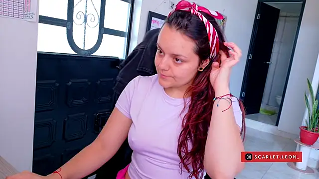Scarletleon77 online show from July 2026 03:11:02 PM