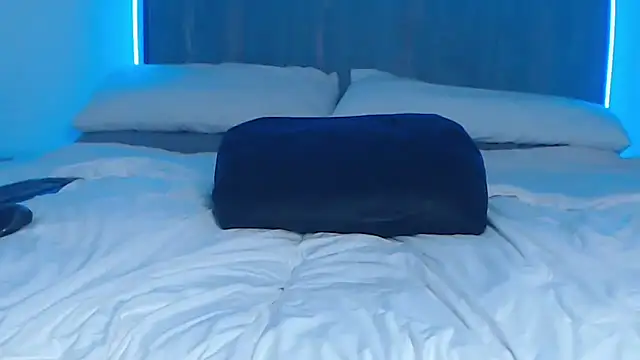 UK Tall Barbie Slut online show from October 2025 06:45:01 AM