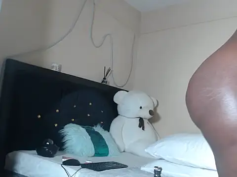 Snapshot of leslie_bebby2 chatting on November 2025 09:30:01 PM leslie bebby2 online show from November 2025 09:30:01 PM