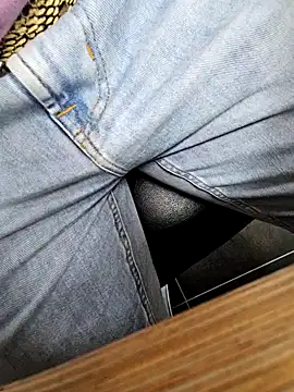 Snapshot of thesmiledoc chatting on February 2025 05:42:01 PM thesmiledoc online show from February 2025 05:42:01 PM