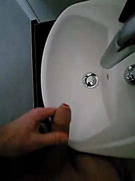 Snapshot of thesmiledoc chatting on December 2024 12:12:02 PM thesmiledoc online show from December 2024 12:12:02 PM