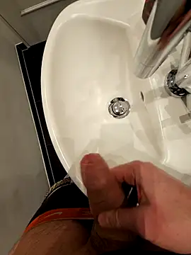 Snapshot of thesmiledoc chatting on February 2025 09:18:02 PM thesmiledoc online show from February 2025 09:18:02 PM