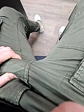 Snapshot of thesmiledoc chatting on March 2025 04:56:02 PM thesmiledoc online show from March 2025 04:56:02 PM