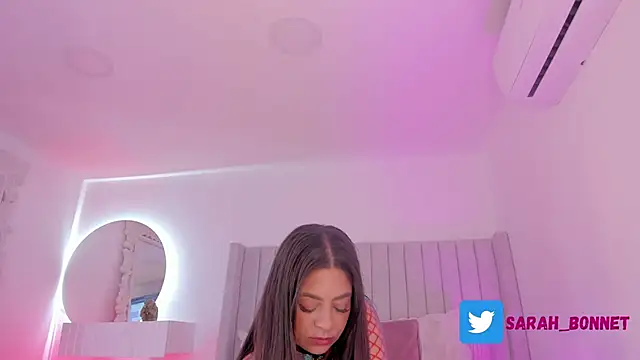 sarah-bonneth online show from November 2025 11:44:02 AM