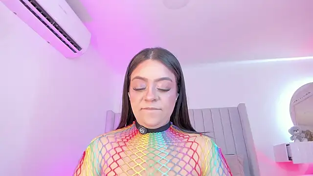 sarah-bonneth online show from February 2026 11:44:02 AM