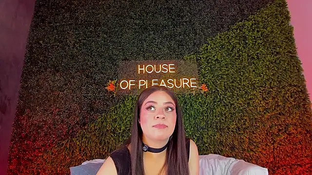 sarah-bonneth online show from March 2026 11:39:02 AM