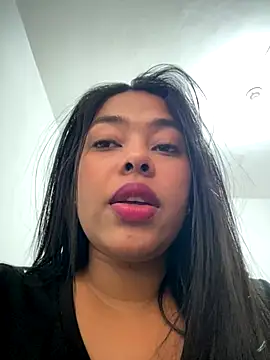 PUSHYLATE online show from December 2025 05:40:01 PM