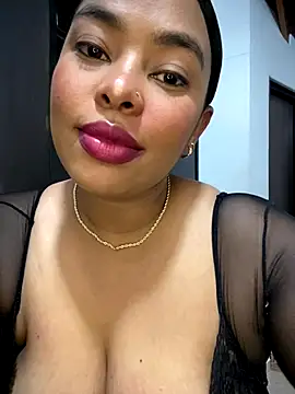 PUSHYLATE online show from November 2025 01:20:01 AM